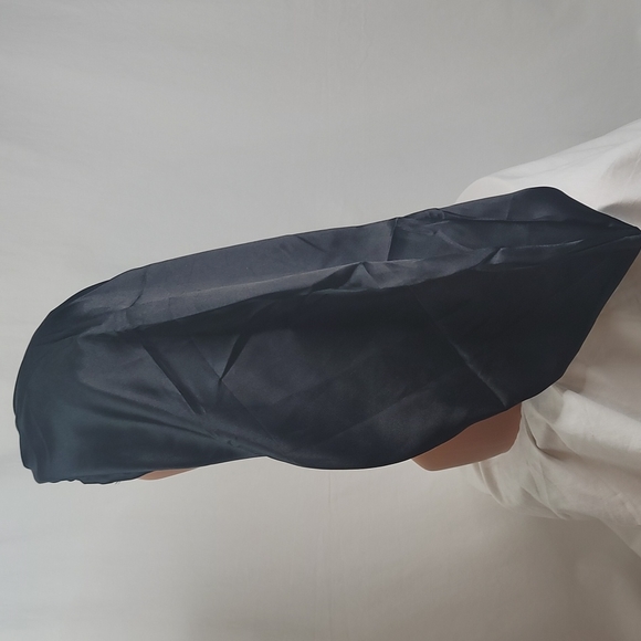 Avebri long hair bonnets caps 3 in a bundle cover NWT - Picture 10 of 13